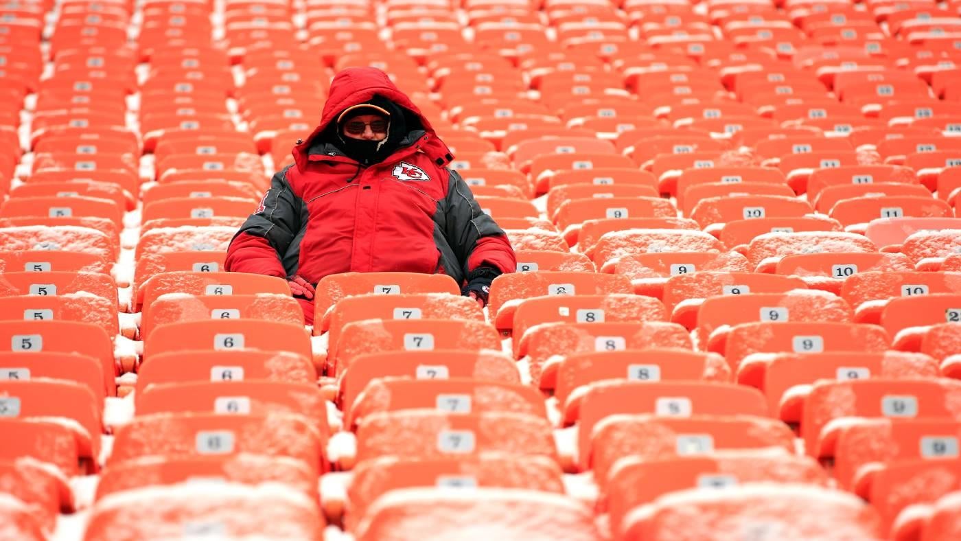Chiefs vs. Dolphins wild card game's ticket prices plummet due to freezing temperatures