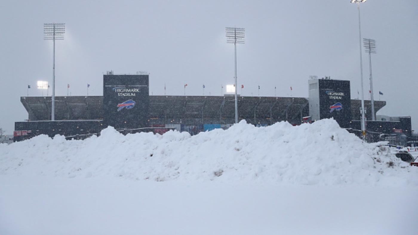 Here's what Buffalo looks like amid Steelers-Bills scheduling difficulty, with 11 inches of snow so far