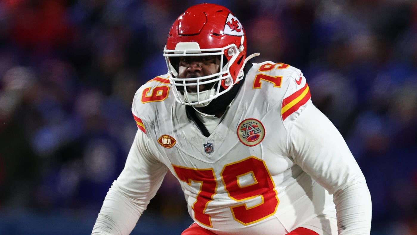 Chiefs' Donovan Smith claims Bills shut off hot water in visiting locker room after K.C.'s playoff win