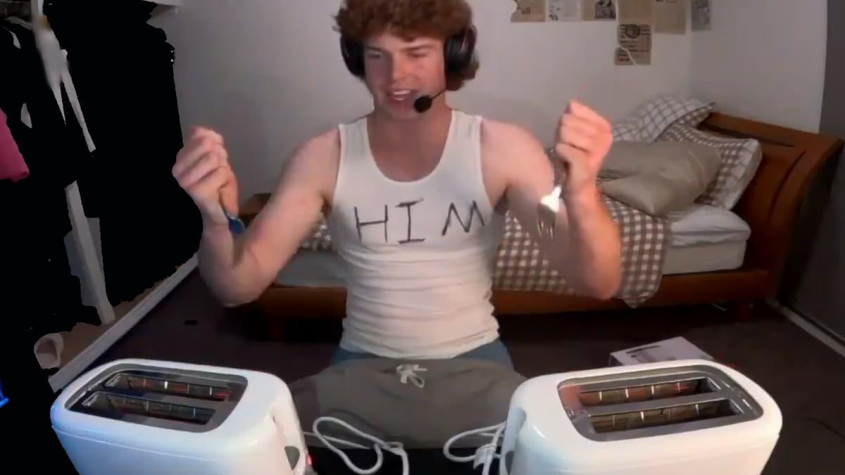 Twitch Streamer Banned for "Self Harm" After Posting Allegedly Doctored