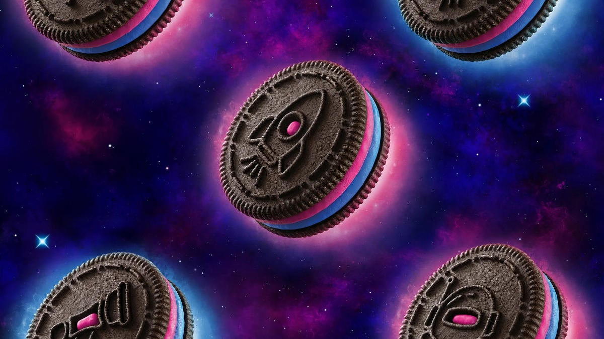 Oreo Space Dunk Cookies Could Actually Send You To The Edge Of Space Oreo Space Dunk Cookies Could Actually Send You To The Edge Of Space