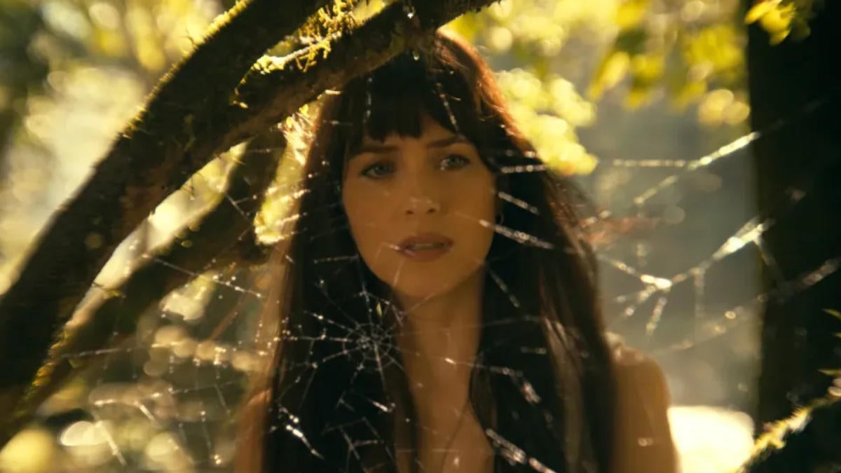 madame web trailer dakota johnson