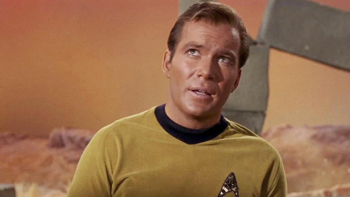 Star Trek: William Shatner Open to Returning as Younger Kirk With ...