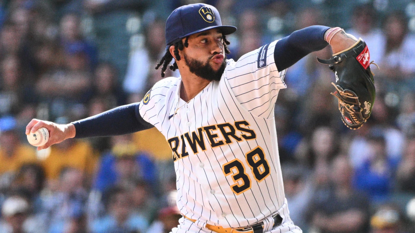 Brewers’ Devin Williams to miss at least three months because of stress fractures in back, per report