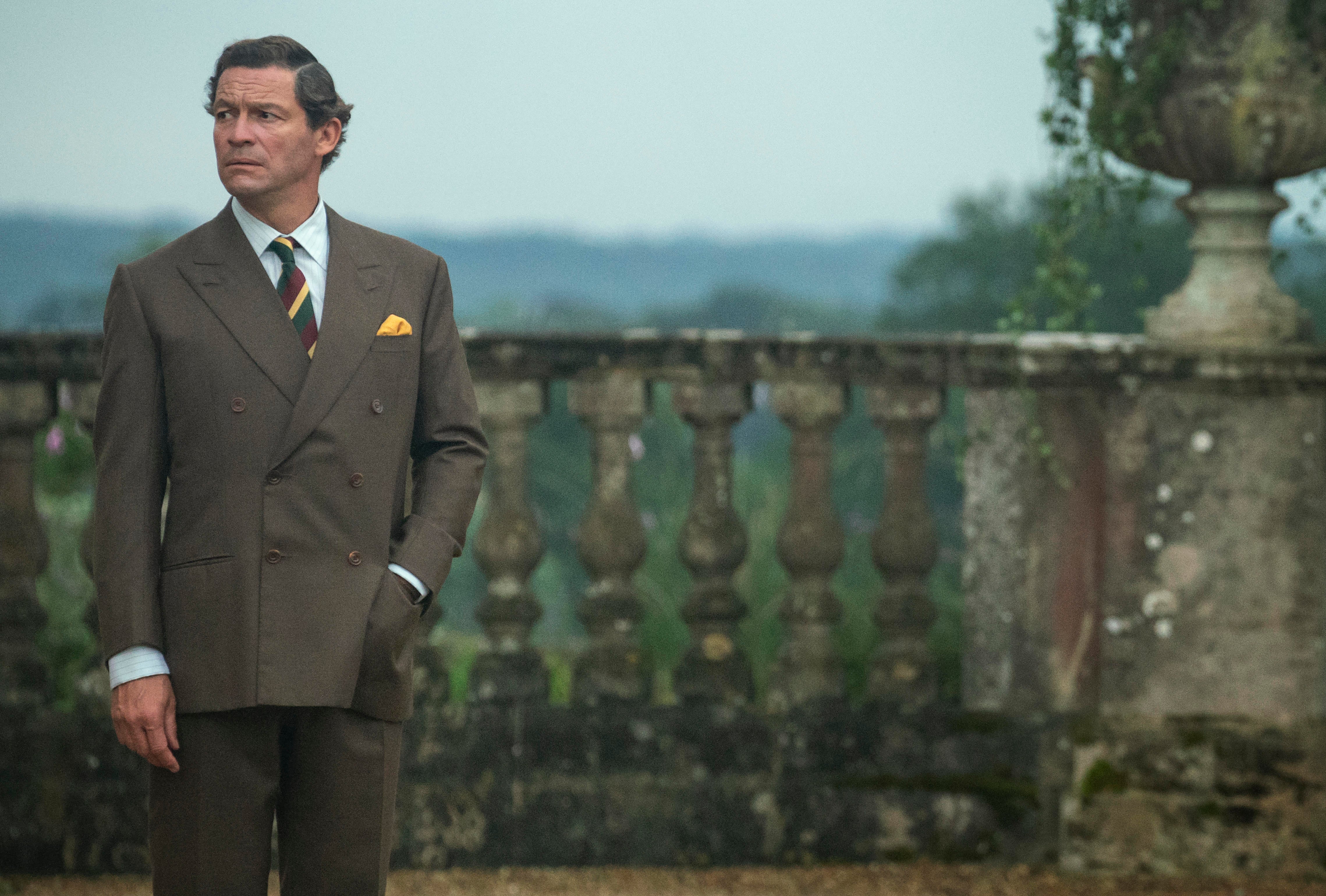 netflix-the-crown-prince-charles-dominic-west.jpg