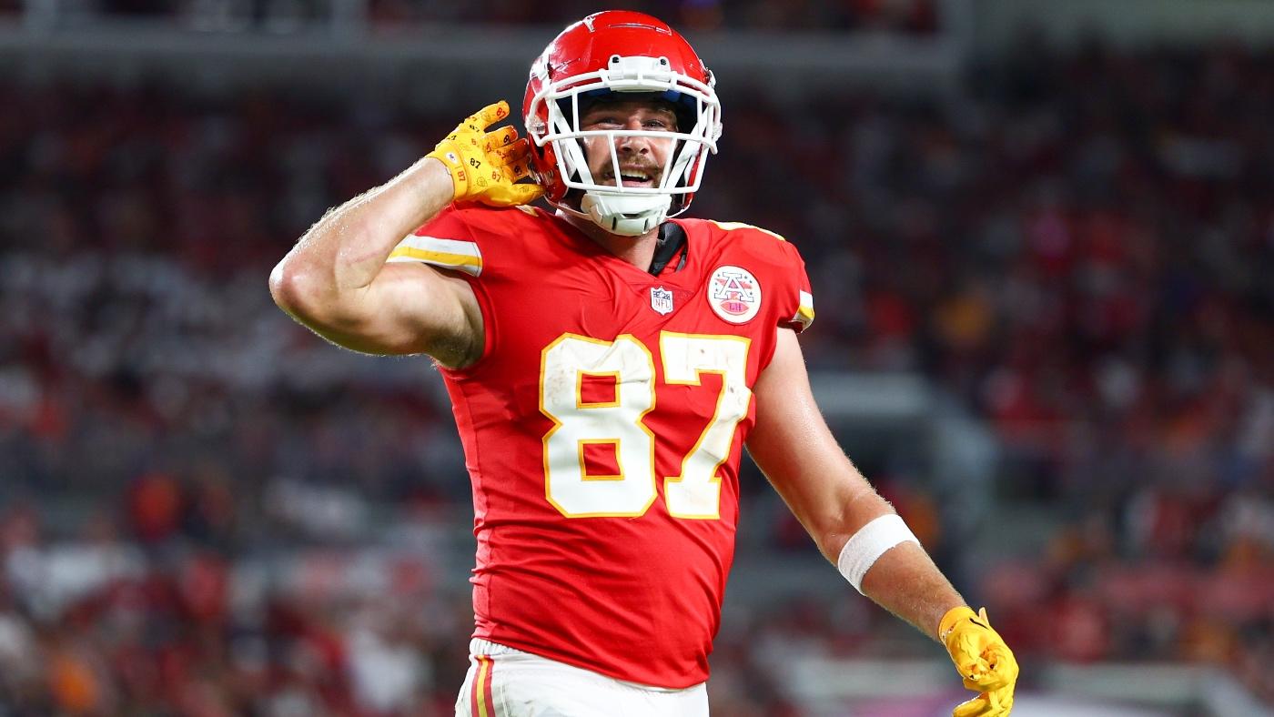 LOOK: Chiefs' Travis Kelce screams at Andy Reid after Kansas City turnover vs. 49ers in 2024 Super Bowl