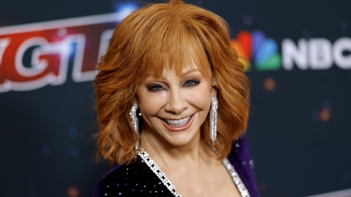 reba national anthem super bowl over under