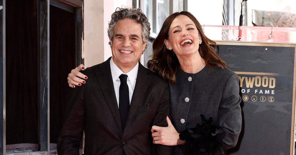 Jennifer Garner Reveals Mark Ruffalo Tried to Quit '13 Going on 30'