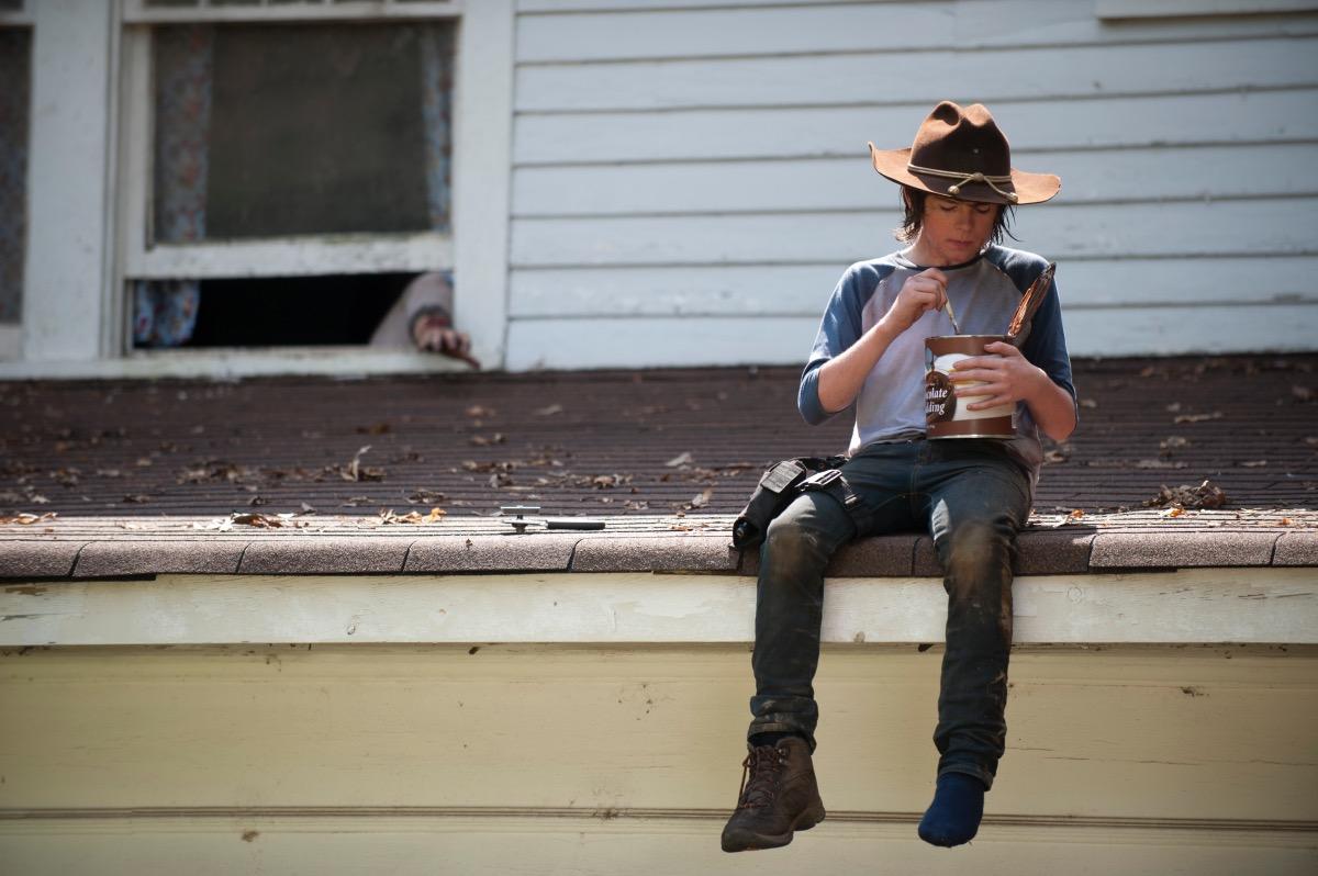 the-walking-dead-chandler-riggs-carl-grimes-pudding.jpg