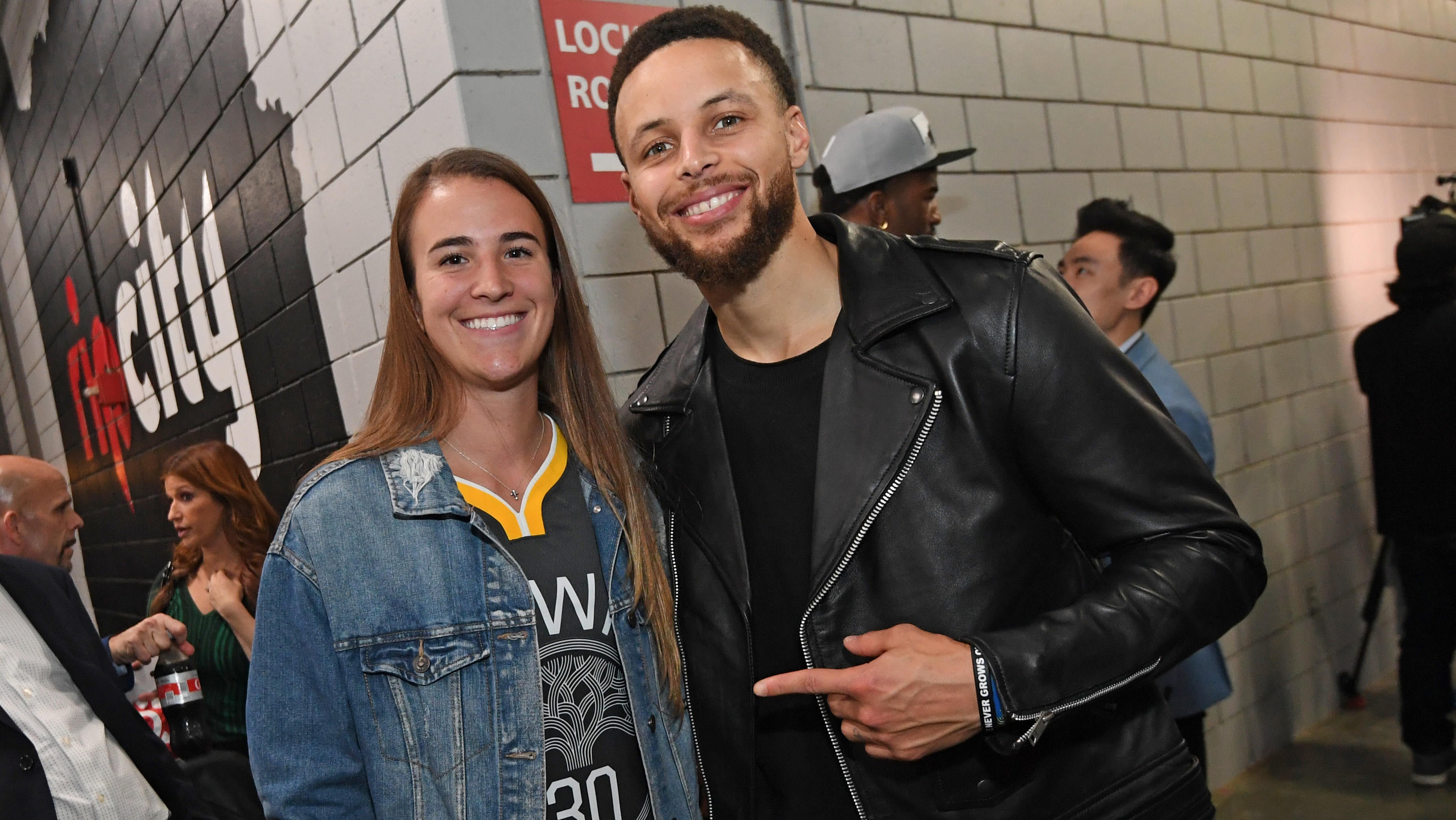 NBA All-Star Weekend betting guide: Picks for Dunk Contest, Steph vs. Sabrina, 3-Point Shootout, MVP