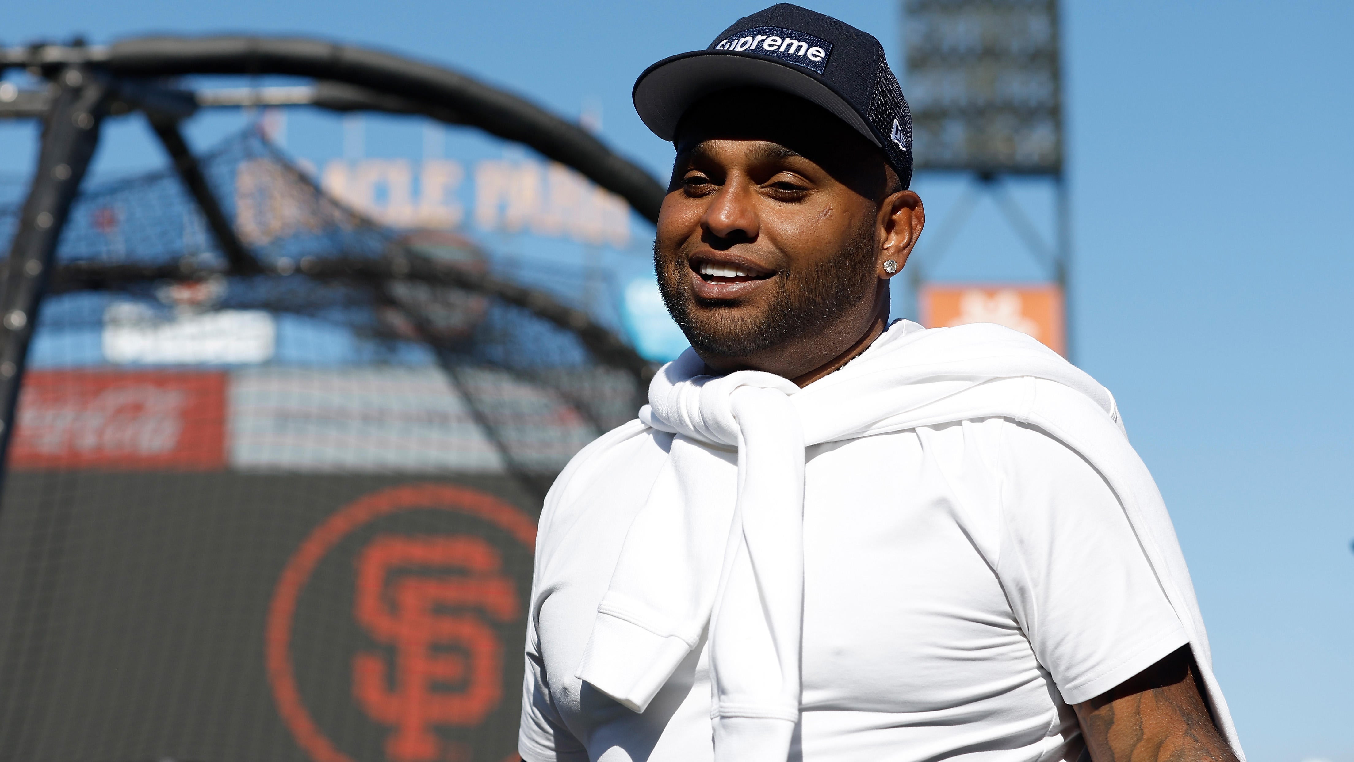 Pablo Sandoval attempting comeback as 37-year-old fan favorite in Giants spring training, per report