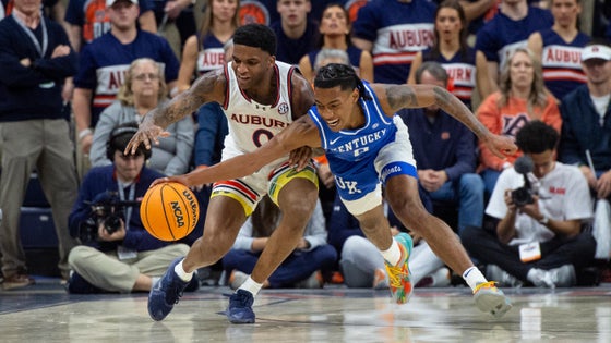 Kentucky v Auburn