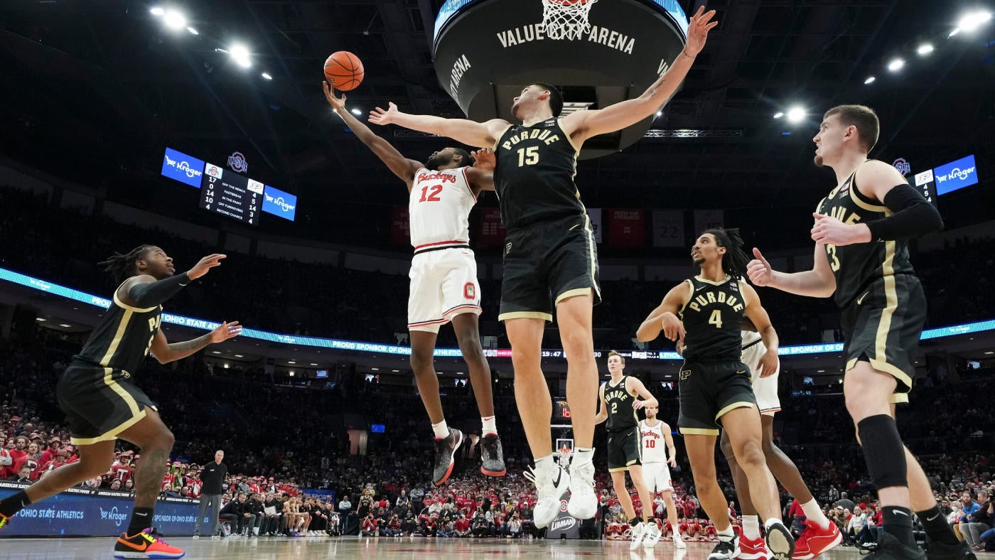 
                        College basketball stock watch: Purdue's Zach Edey looks to break big-man drought, Michigan State misses out
                    