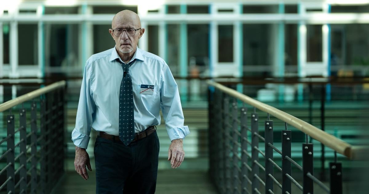 Jonathan Banks Warns Noomi Rapace of 'Everest' Effect in Apple TV+'s ...