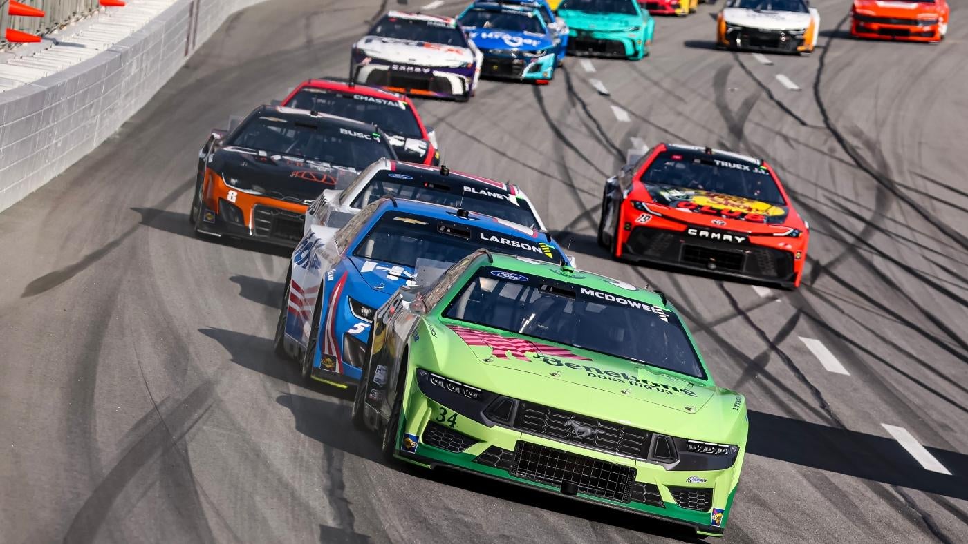 NASCAR at Martinsville odds, predictions, time: Model unveils surprising 2024 Cook Out 400 picks, leaderboard