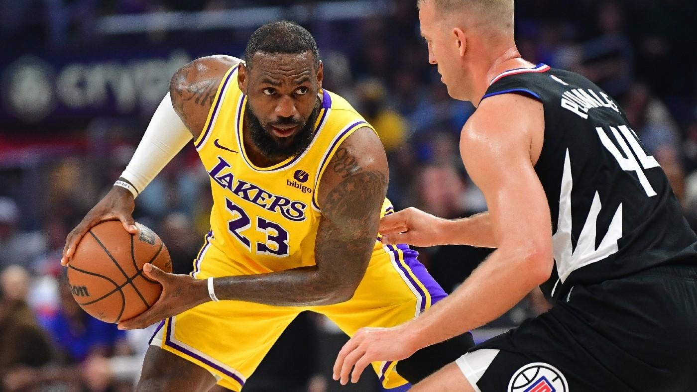 LeBron James goes supernova as Lakers stun Clippers with 21-point comeback