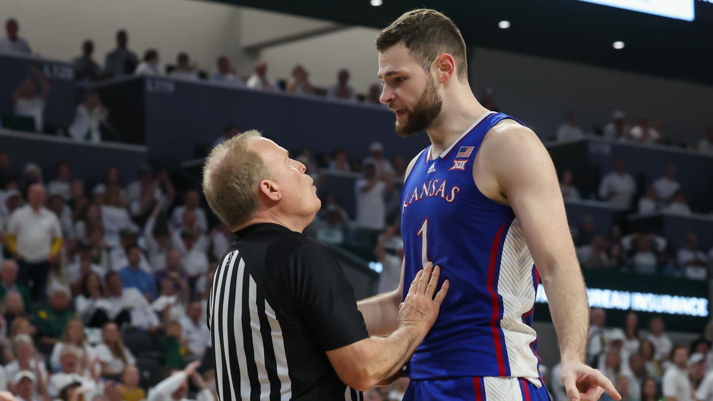 
                        College basketball rankings: Kansas out of top 10 of AP Top 25 for first time since 2020-21
                    