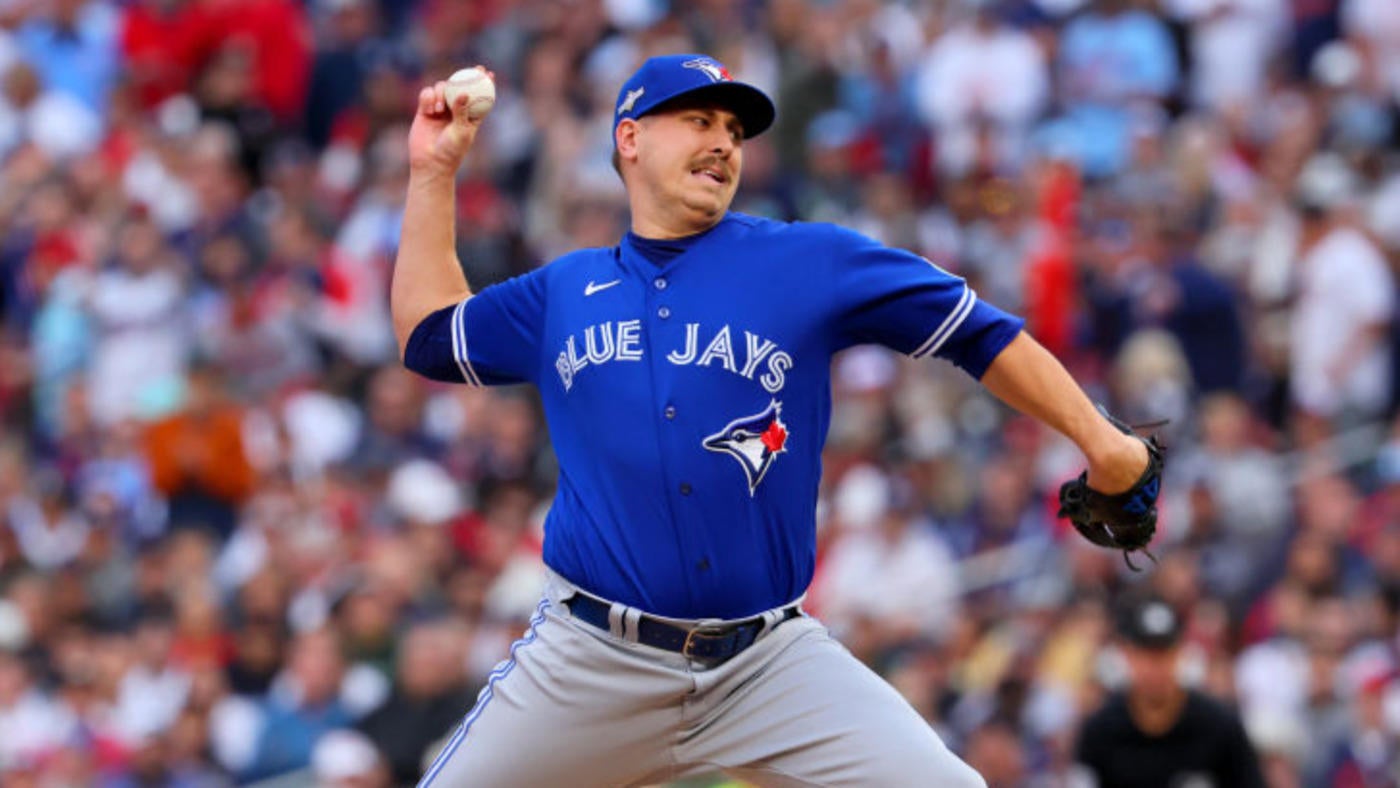 Blue Jays pitcher Erik Swanson shares positive update on son who was struck by car