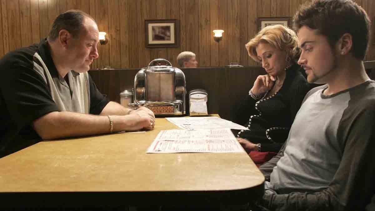 James Gandolfini's Sopranos Reunion Video to Recruit LeBron James to New York Knicks Surfaces Online After 14 Years