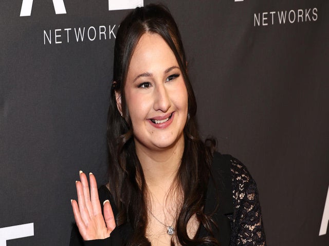 Gypsy Rose Blanchard Spied Holding Hands With Ex-Fiance