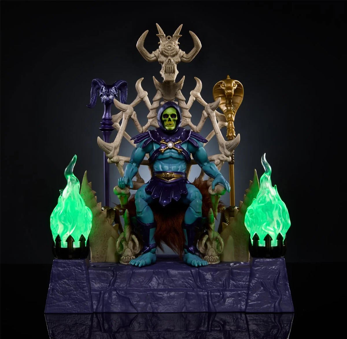 motu-skeletor-throne-mattel-2.jpg