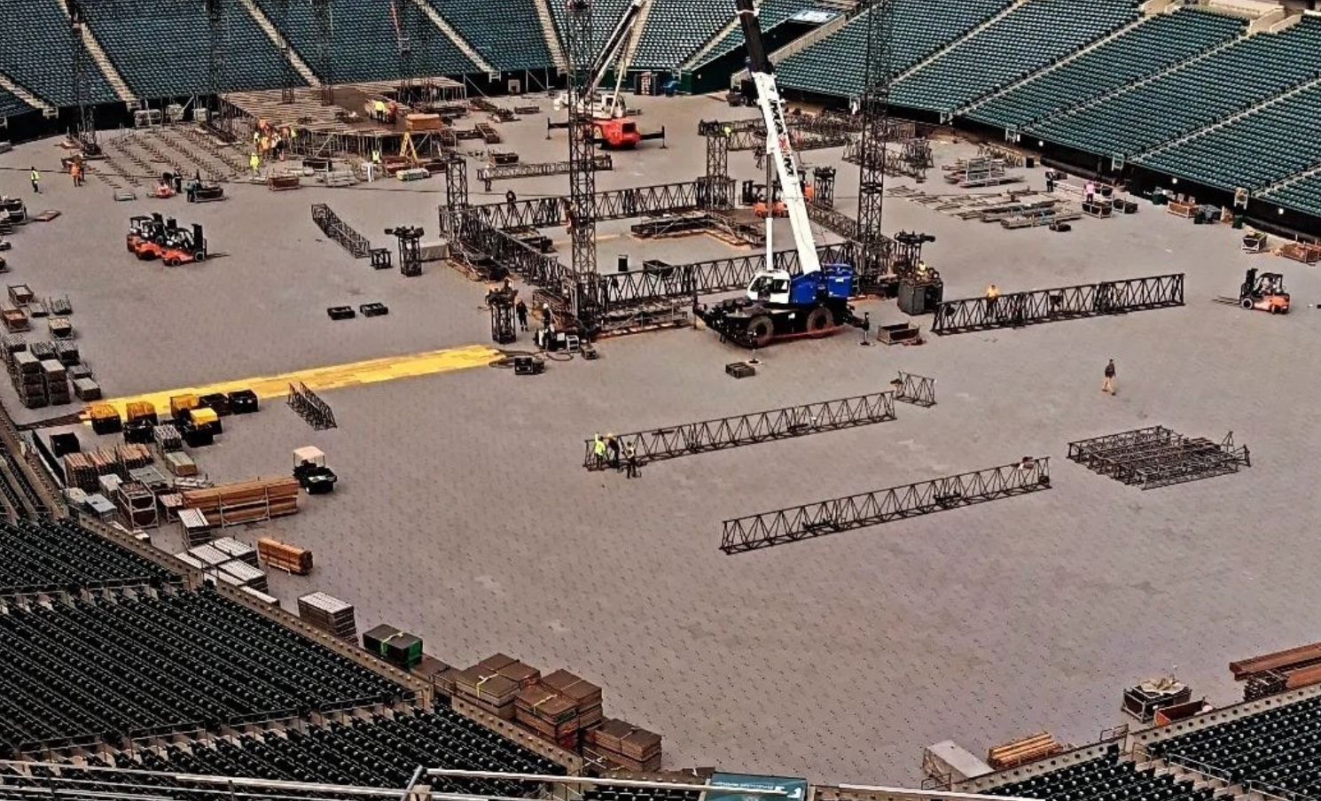 wwe-wrestlemania-40-set-construction-stage