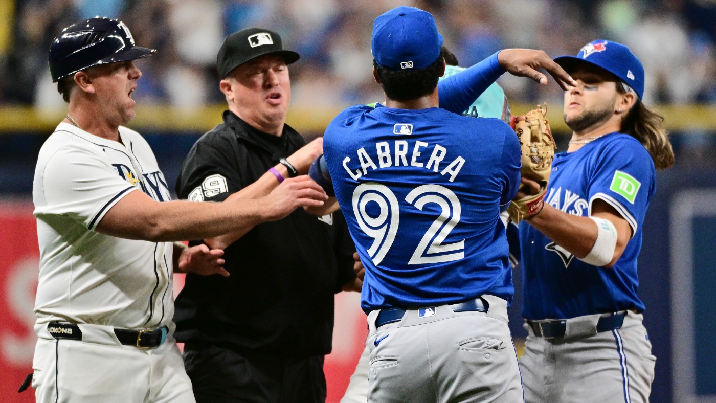 Blue Jays reliever suspended for sparking benches-clearing incident after shoving Rays infielder