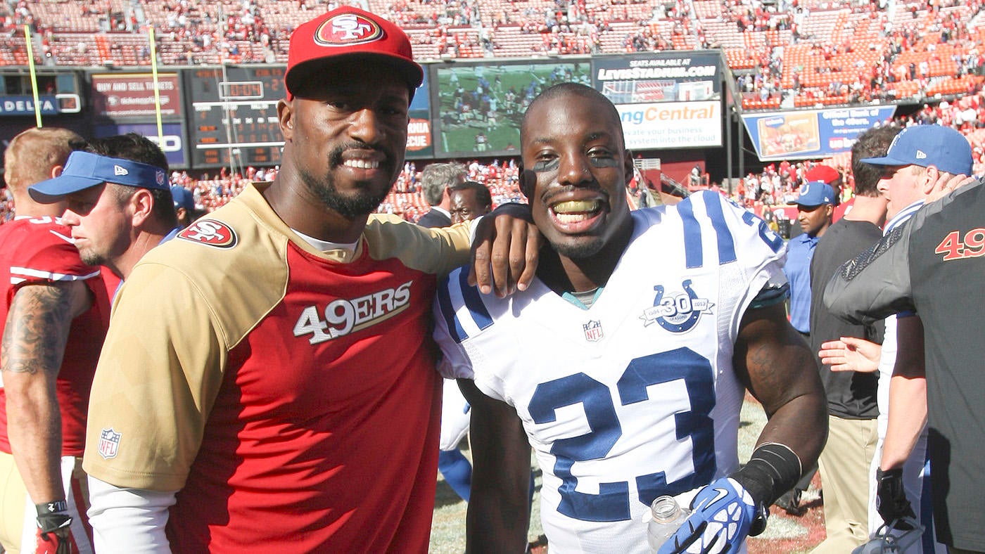 Former NFL star Vernon Davis has theory on cause of Vontae Davis' death, but still waiting for more details
