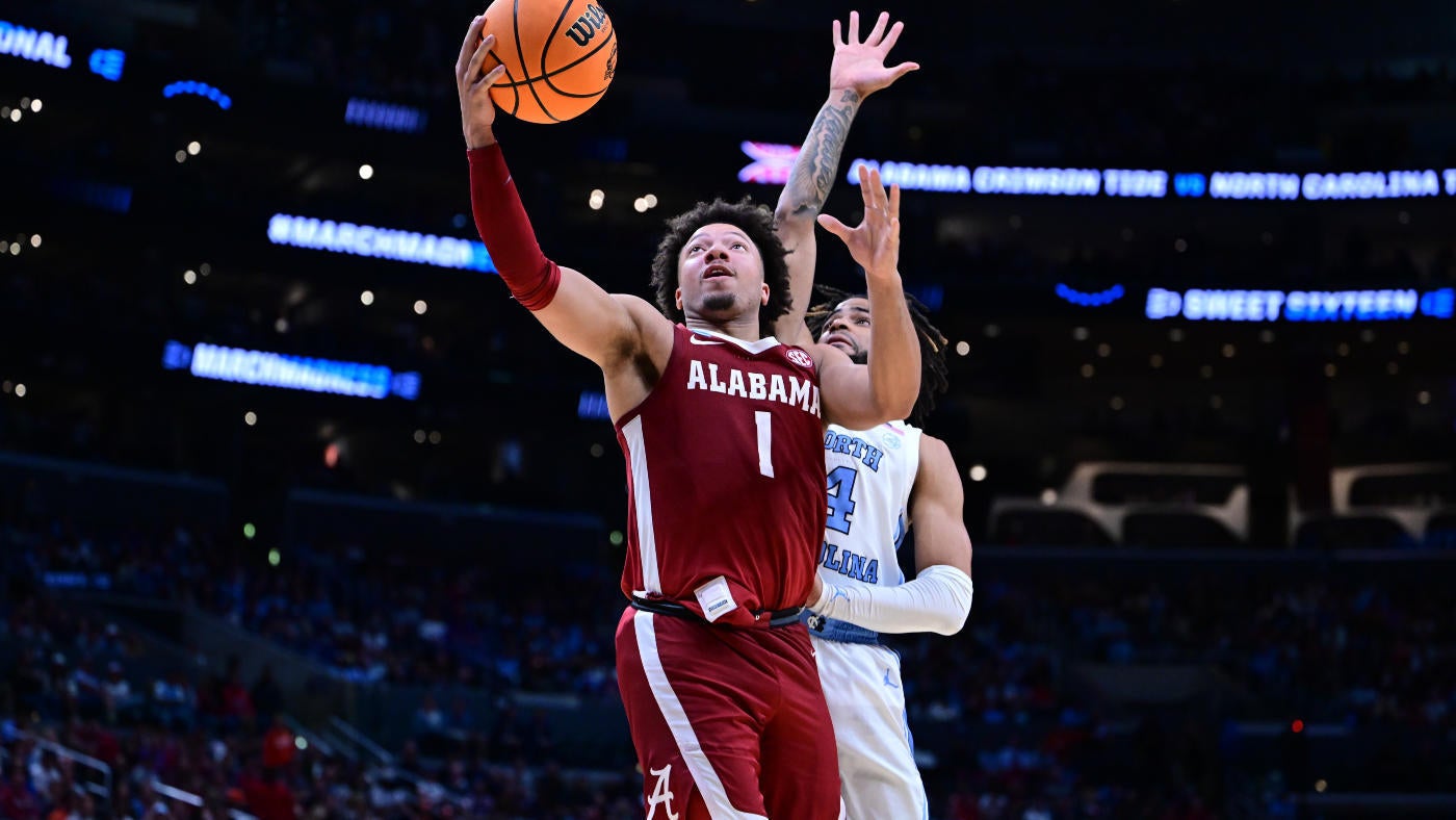 
                        Mark Sears is Alabama's shortest player but is a big reason the Crimson Tide is in their first Final Four
                    