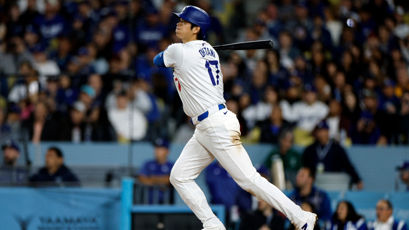 Shohei Ohtani ties Hideki Matsui for most home runs among Japanese-born players; DH slugs solo shot vs. Padres