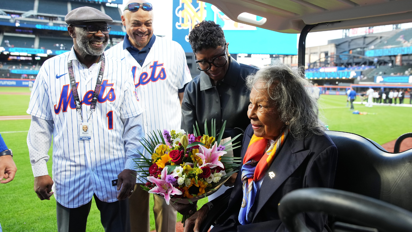 MLB, Mets celebrate Jackie Robinson Day, honor Rachel Robinson at Citi Field in pregame ceremony
