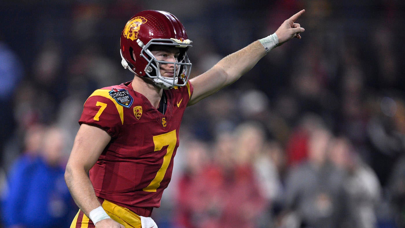 College football spring game standouts, takeaways: USC offense sputters, Notre Dame QB CJ Carr impresses