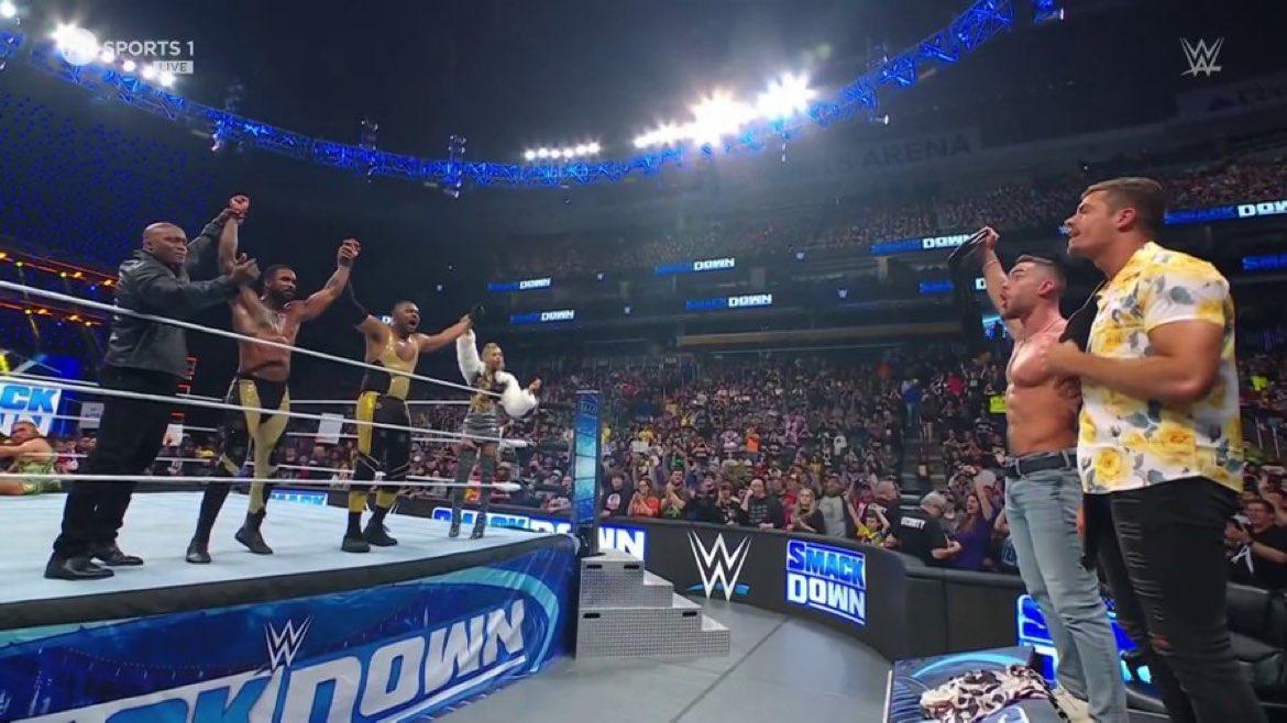 WWE SmackDown: A-Town Down Under получает новые командные пояса, Street Profits выигрывает титульный бой