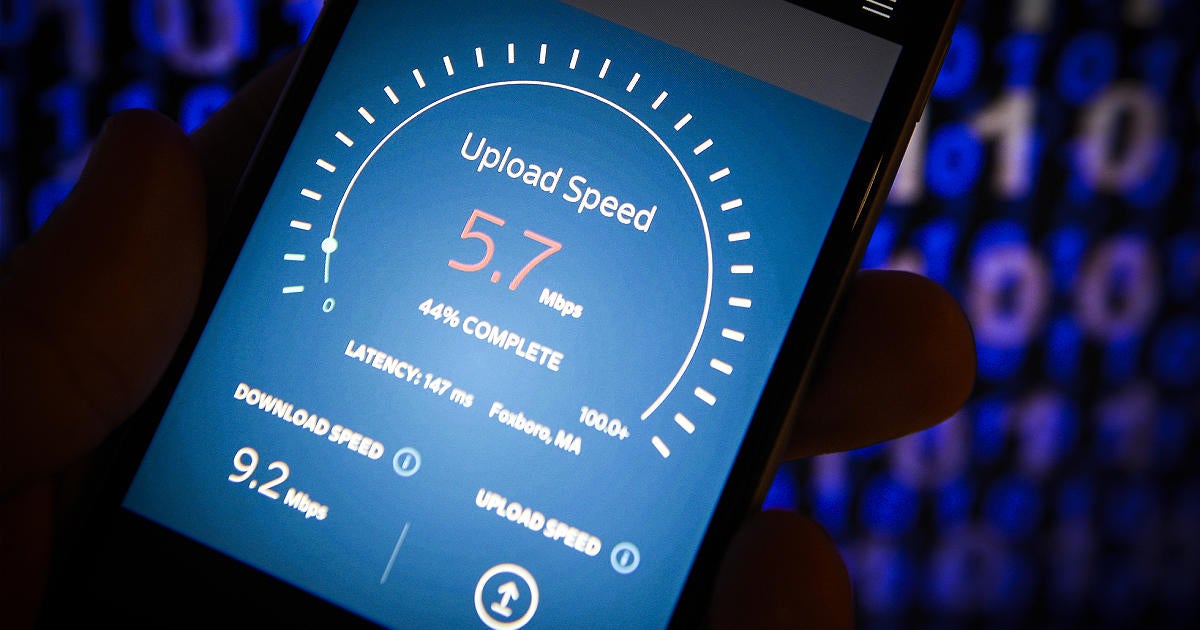 internet-upload-speed-cell-phone
