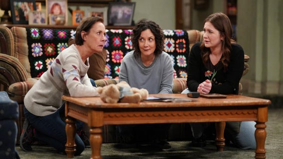 the-conners-laurie-metcalf-sara-gilbert-emma-kenney-abc