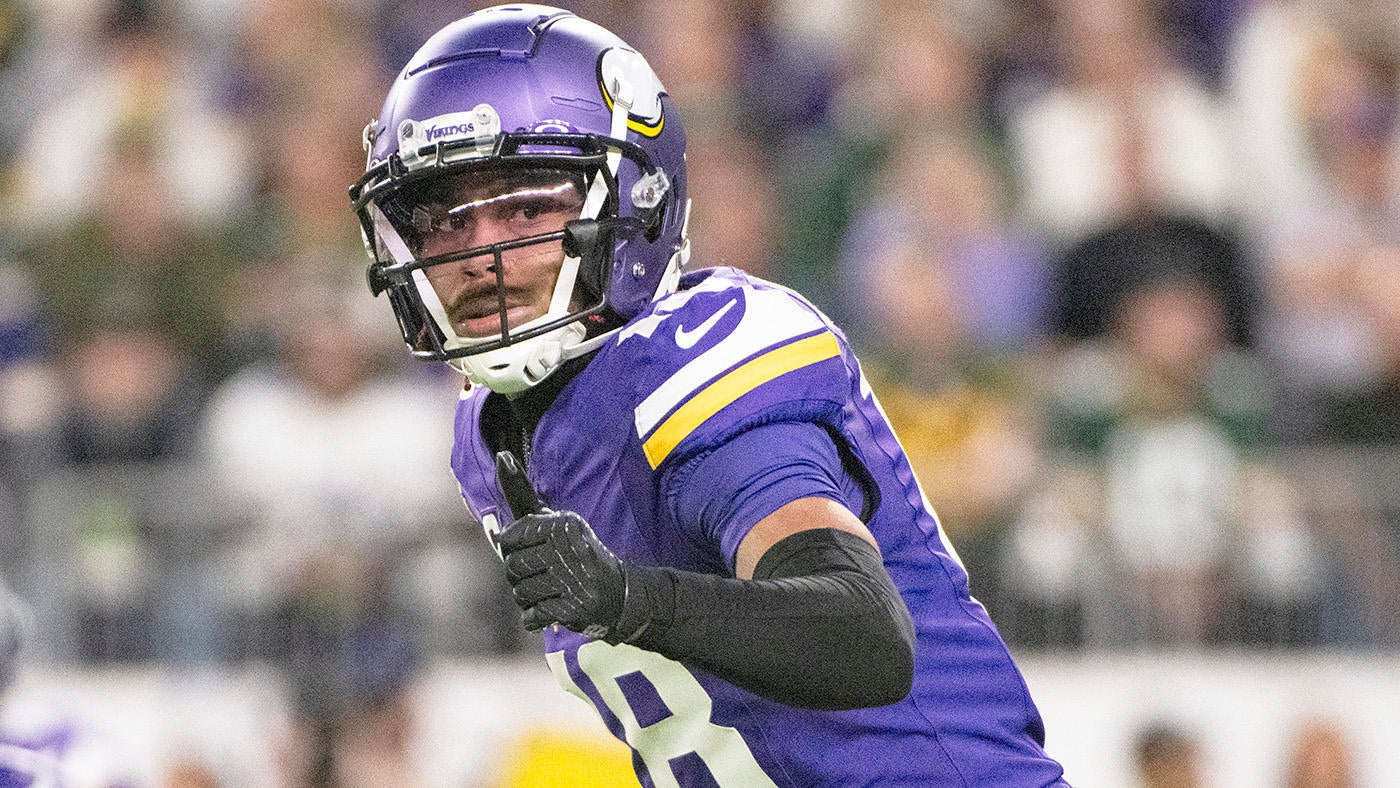 Justin Jefferson extension: Vikings 'continue to have great dialogue' with star WR about new deal, GM says