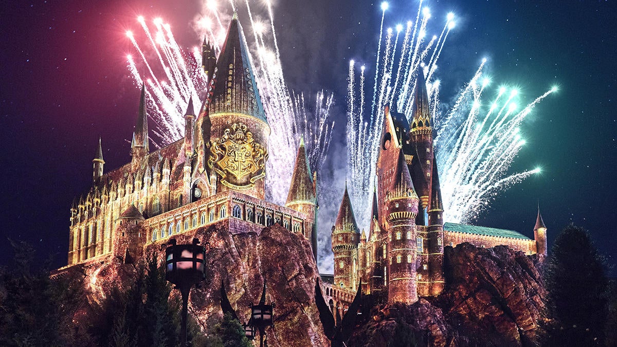 universal-orlando-resort-hogwarts-lightshow