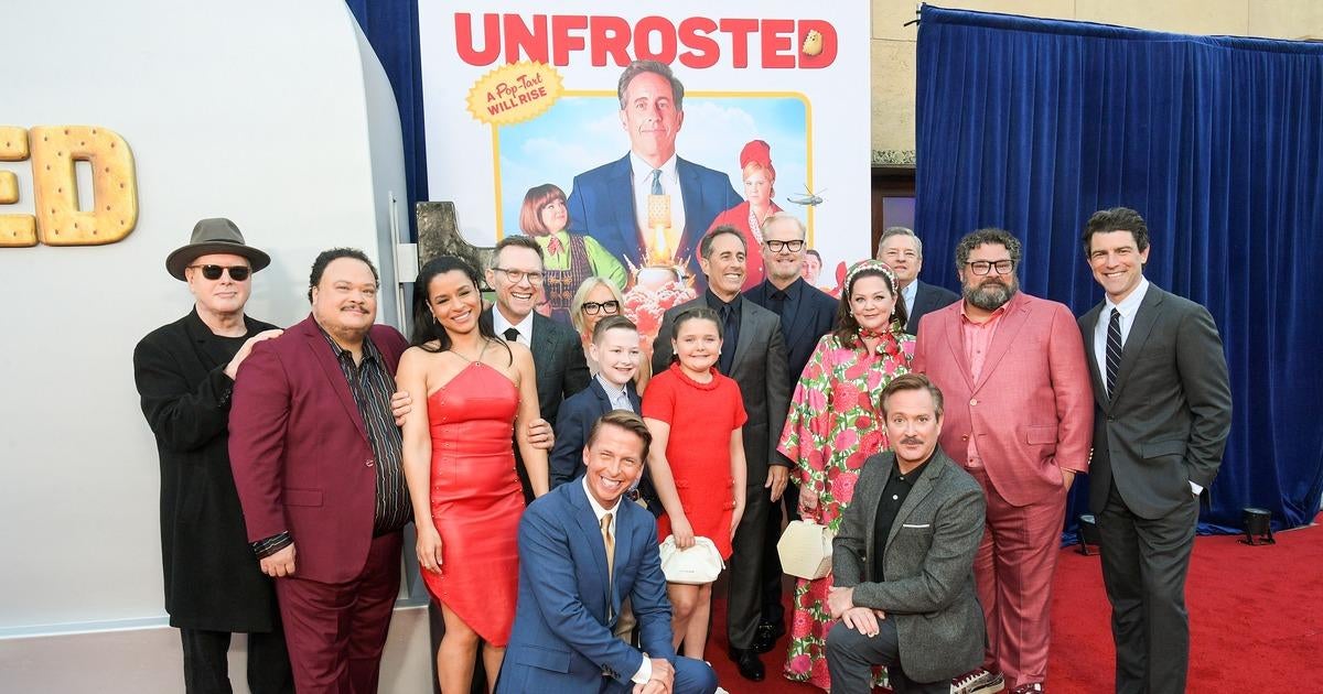 unfrosted-cast-photo