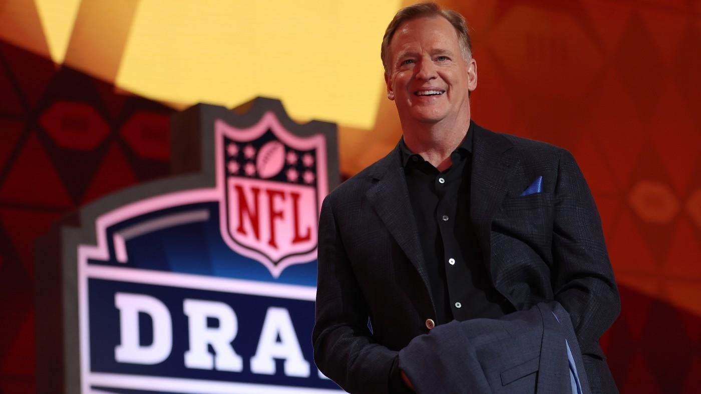 2024 NFL schedule surprise: Netflix on verge of landing rights to NFL's Christmas doubleheader, per report
