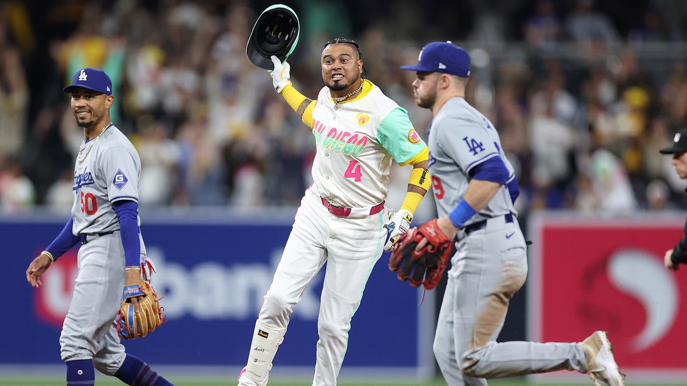 Luis Arraez delivers walk-off single in first home game since being traded from Marlins to Padres