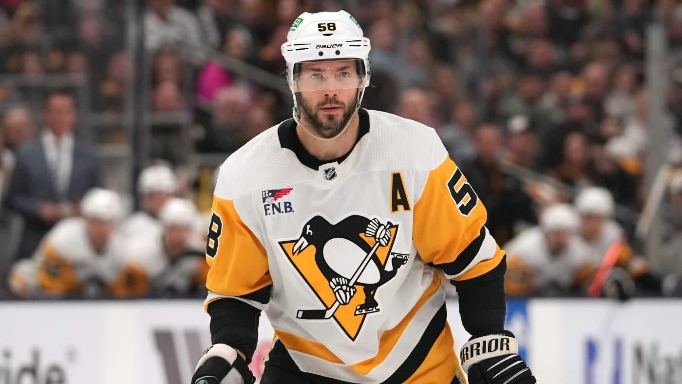 Penguins' Kris Letang undergoes surgery to repair fractured finger, recovery time expected to take two months