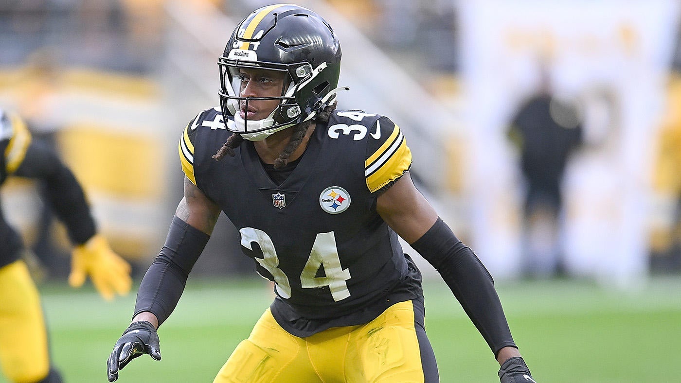Jaguars sign former Steelers first-round pick, two other veterans before start of OTAs