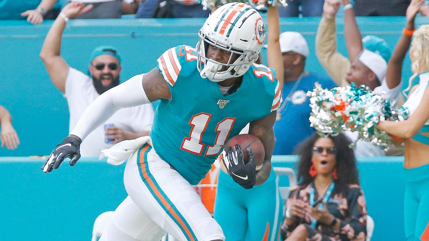 DeVante Parker retires from NFL at age 31 after signing one-year deal with Eagles this offseason