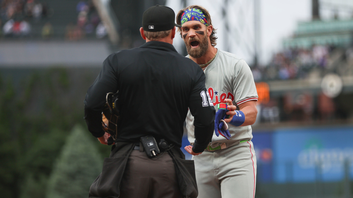 Bryce Harper gets ejected in the middle of first inning, insinuates umpire Brian Walsh isn’t a ‘professional’