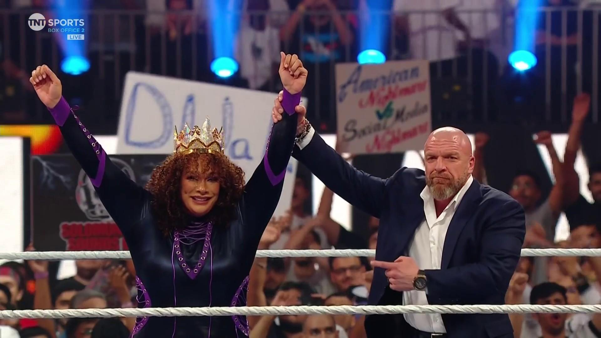 Ниа Джакс стала королевой WWE King and Queen of the Ring