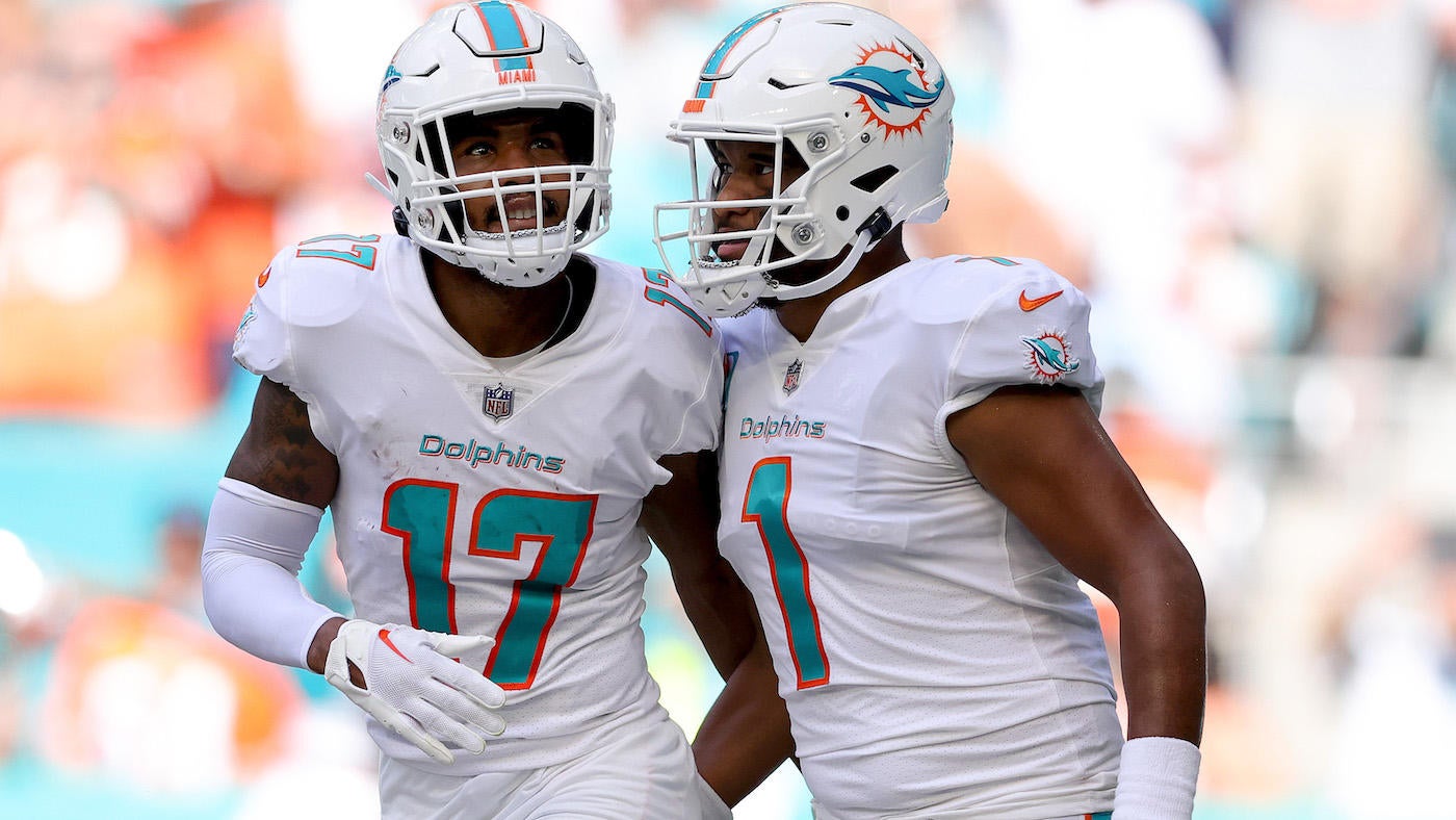 Jaylen Waddle contract extension: Why the Dolphins paid star wide receiver before Tua Tagovailoa