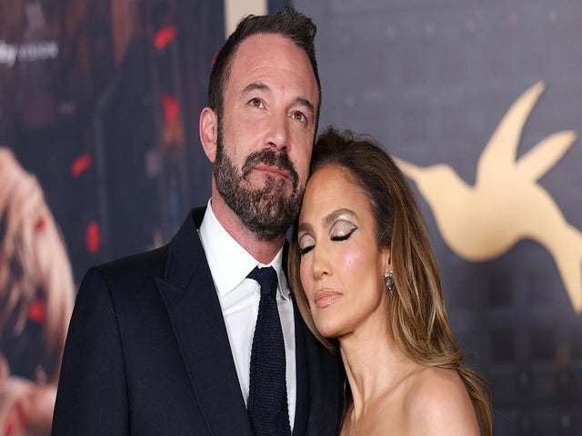 Jennifer Lopez Reportedly 'Faking It' Publicly, 'Destroyed' in Private Over Ben Affleck Split