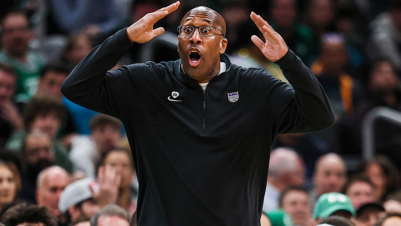 Are Kings seriously playing hardball with Mike Brown? 2023 Coach of the Year wants $10M annually, per report