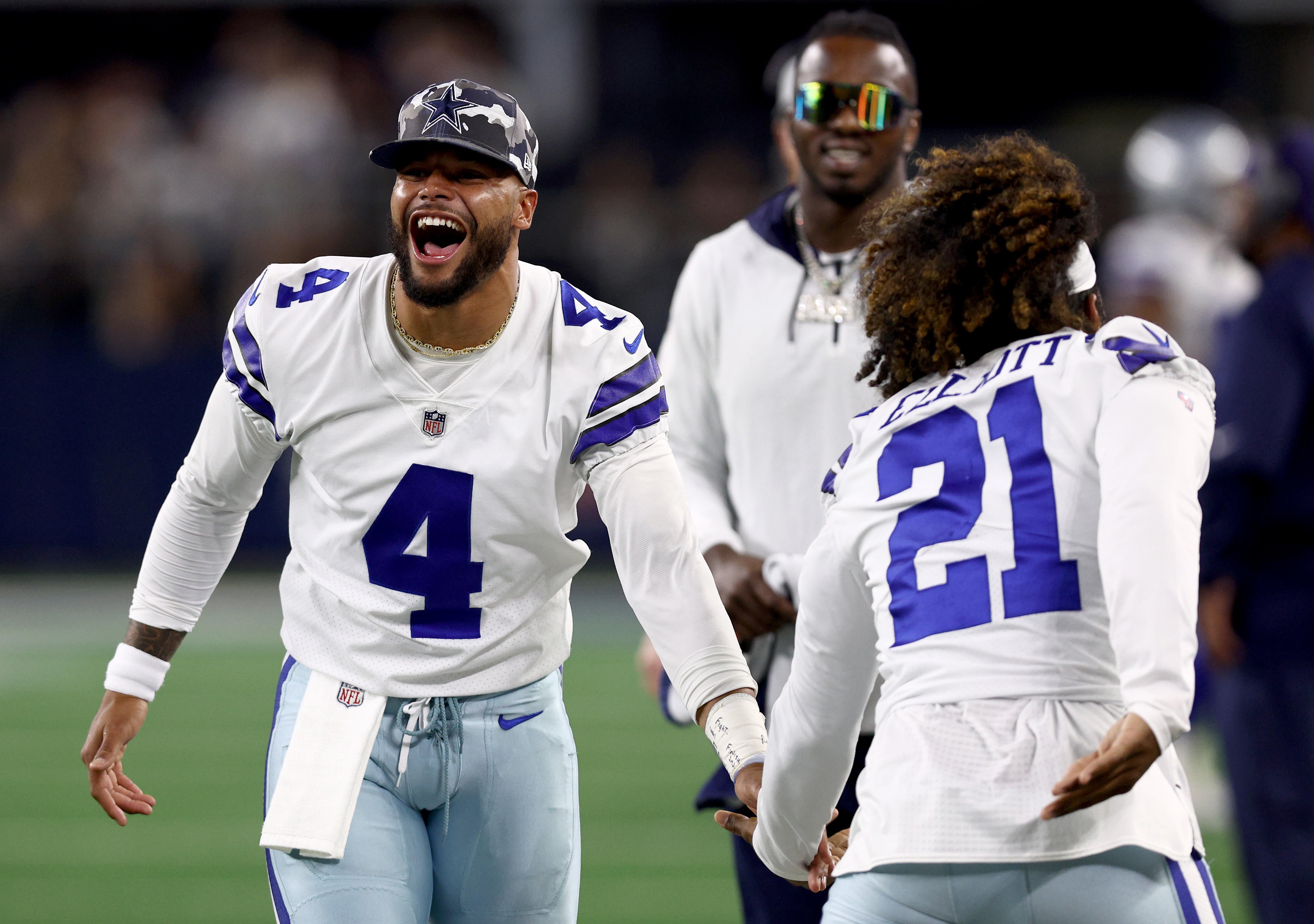 Ezekiel Elliott’s Cowboys return feels like the ‘f—– best’ per QB Dak Prescott; teammates laud RB’s impact