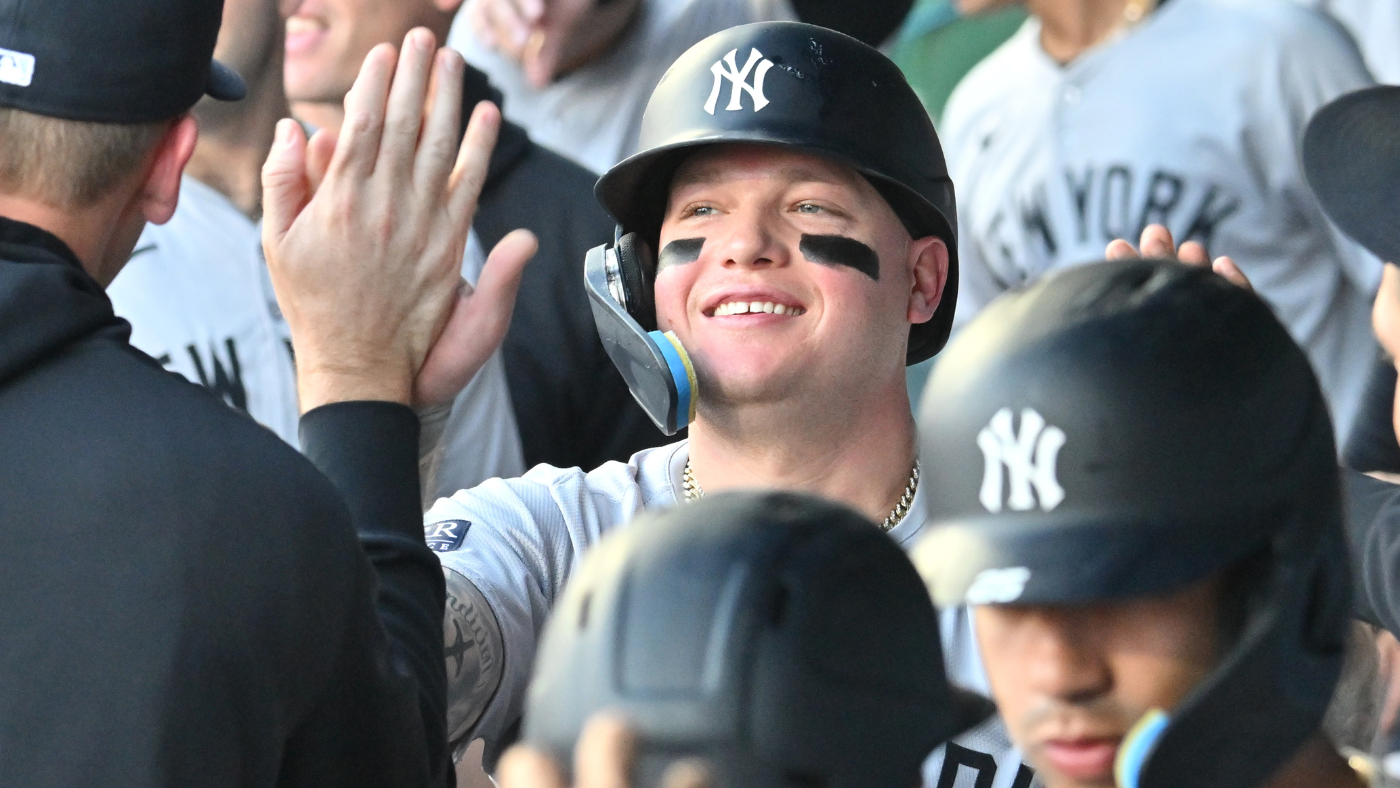 Alex Verdugo gets booed 'like a Yankee,' has big night against the Red Sox in return to Fenway Park